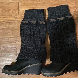 Sweater boots
